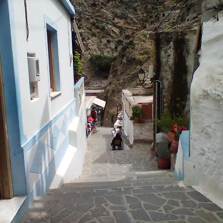 Olympos Apt With Amazing Mountain View Bagian luar foto