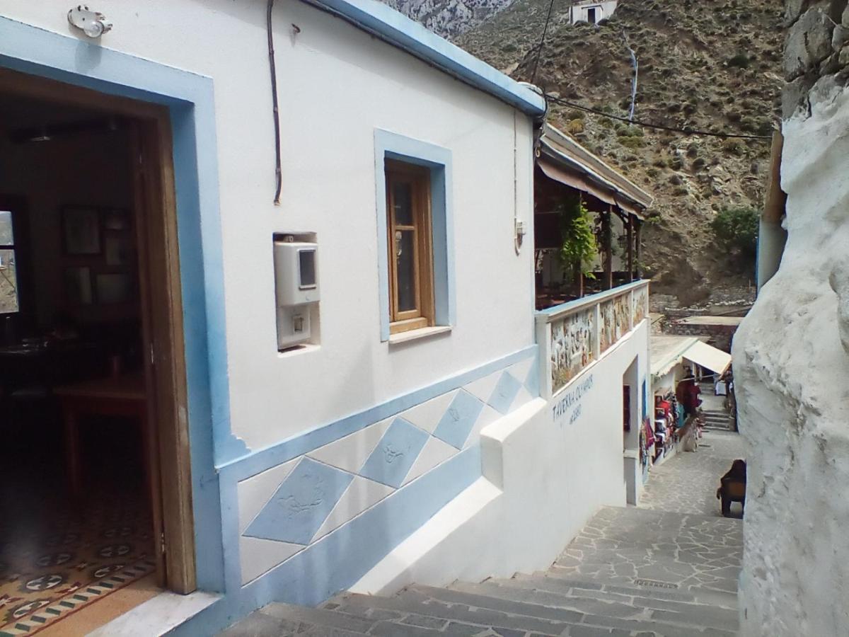 Olympos Apt With Amazing Mountain View Bagian luar foto