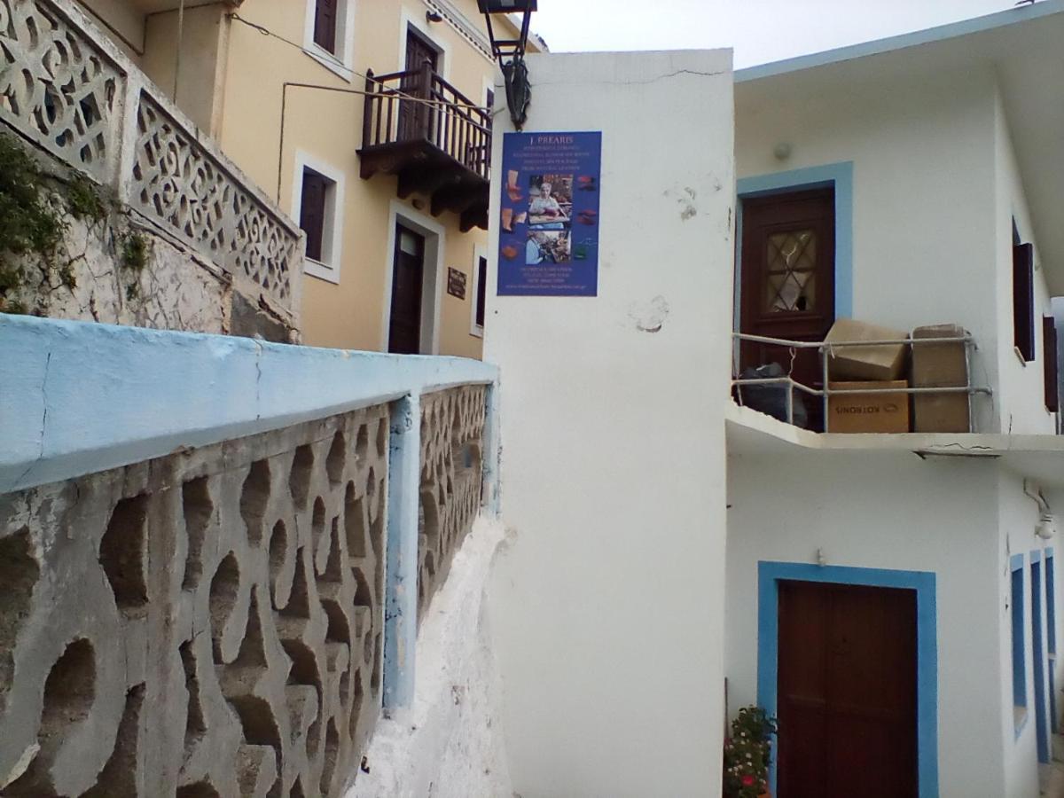 Olympos Apt With Amazing Mountain View Bagian luar foto